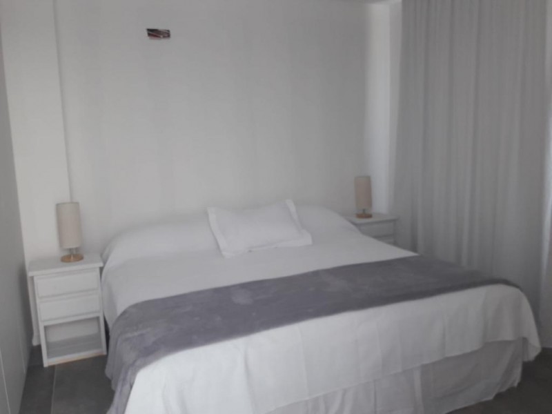 Excelente casa a estrenar en Barrio Privado con servicios